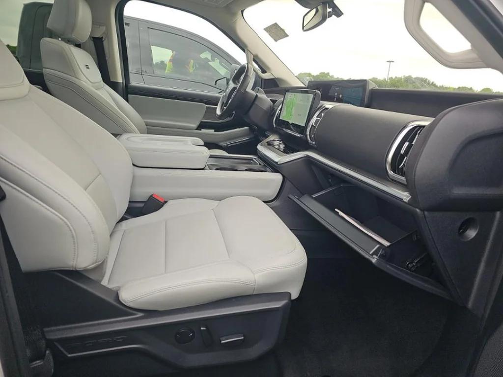 ford expedition 2025 1FMJK1M84SEA35131 image ford expedition 2025 1FMJK1M84SEA35131 image