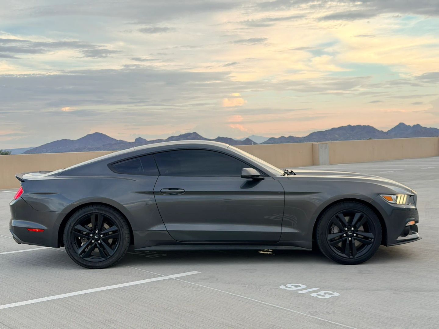 ford mustang 2016 1FA6P8TH0G5305877 image ford mustang 2016 1FA6P8TH0G5305877 image