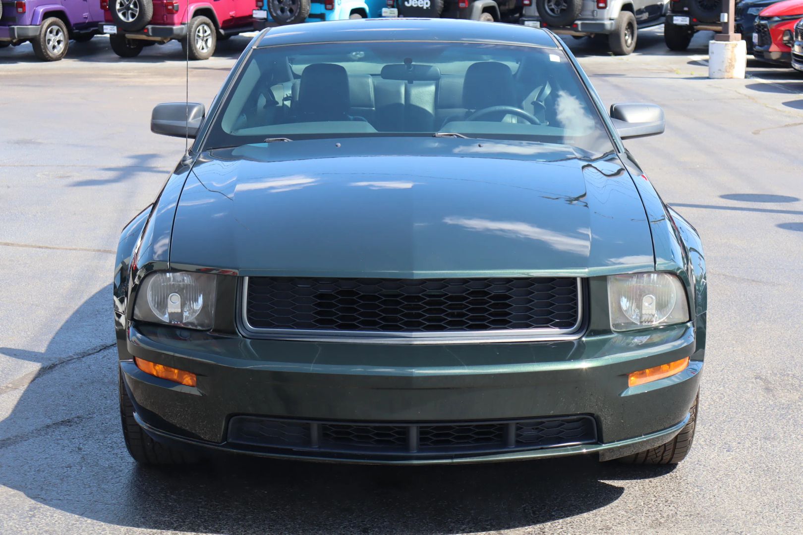 ford mustang 2008 1ZVHT82H685176011 image ford mustang 2008 1ZVHT82H685176011 image