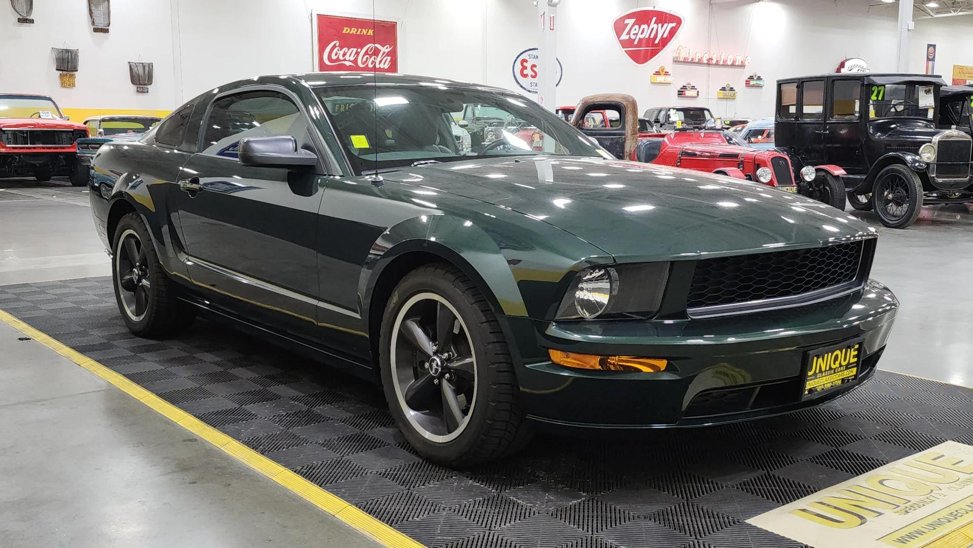 ford mustang 2008 1ZVHT82H185161769 image