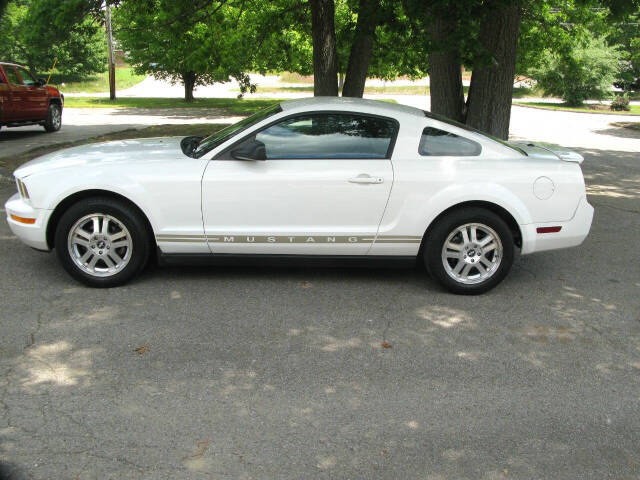 ford mustang 2007 1ZVFT80N975226611 image ford mustang 2007 1ZVFT80N975226611 image