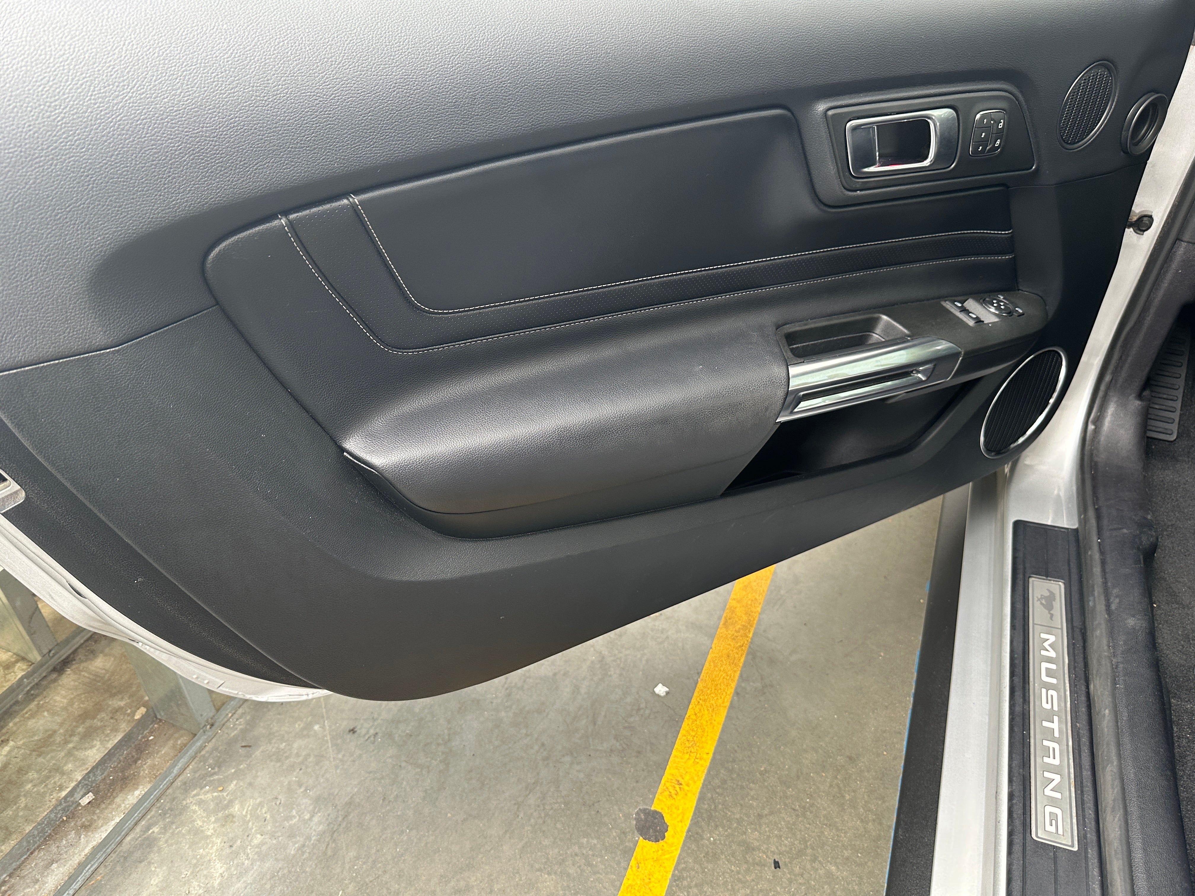 ford mustang 2019 1FA6P8TH9K5193198 image ford mustang 2019 1FA6P8TH9K5193198 image