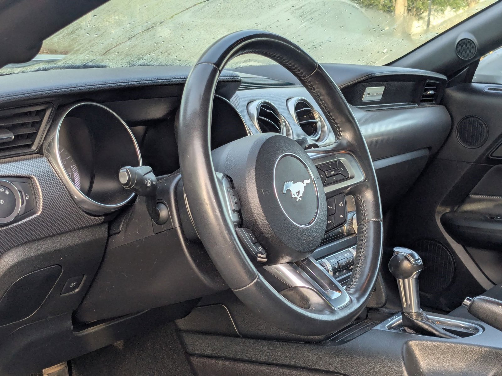 ford mustang 2019 1FA6P8TH5K5147013 image ford mustang 2019 1FA6P8TH5K5147013 image