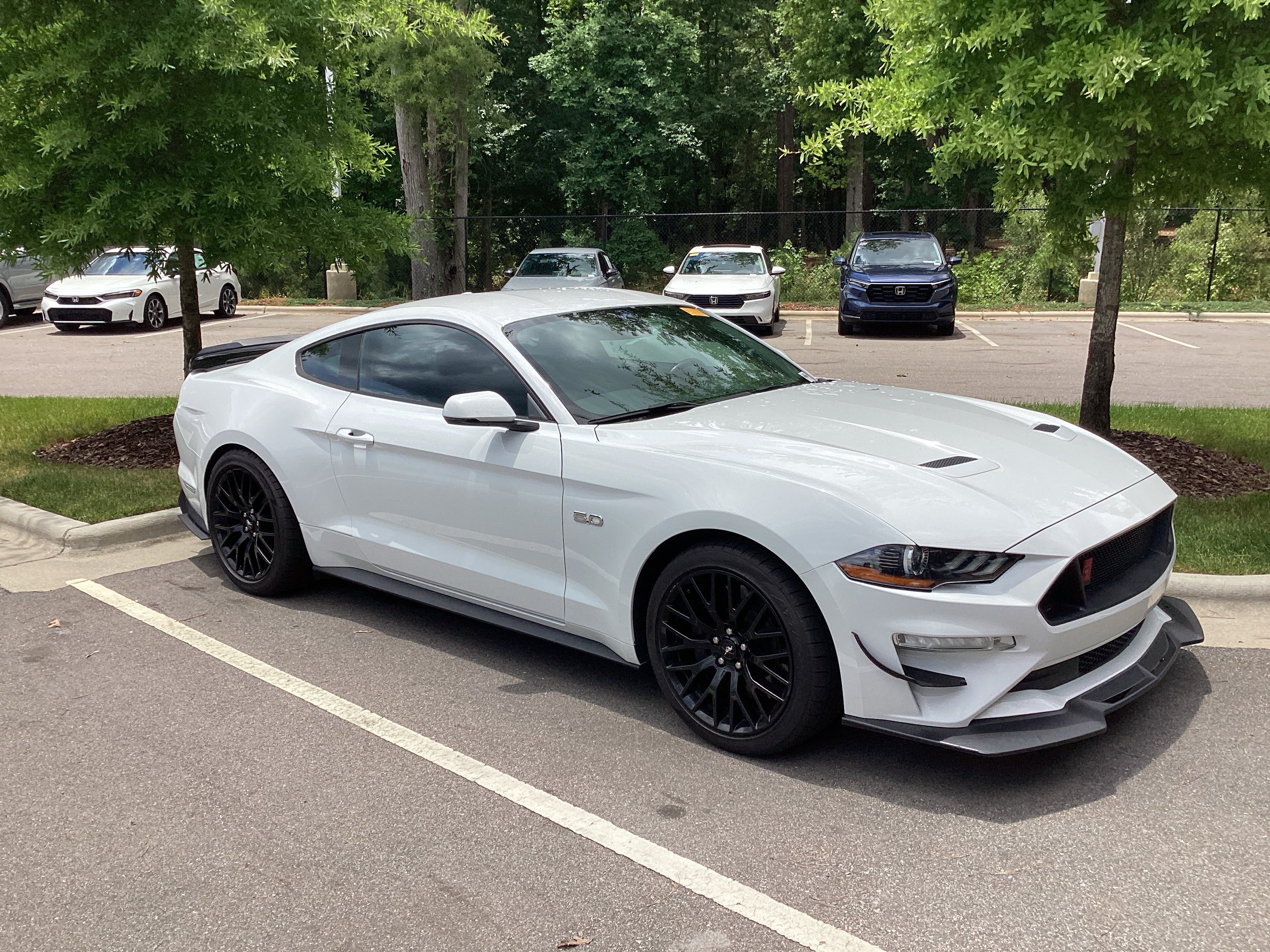 ford mustang 2018 1FA6P8CF7J5153330 image ford mustang 2018 1FA6P8CF7J5153330 image