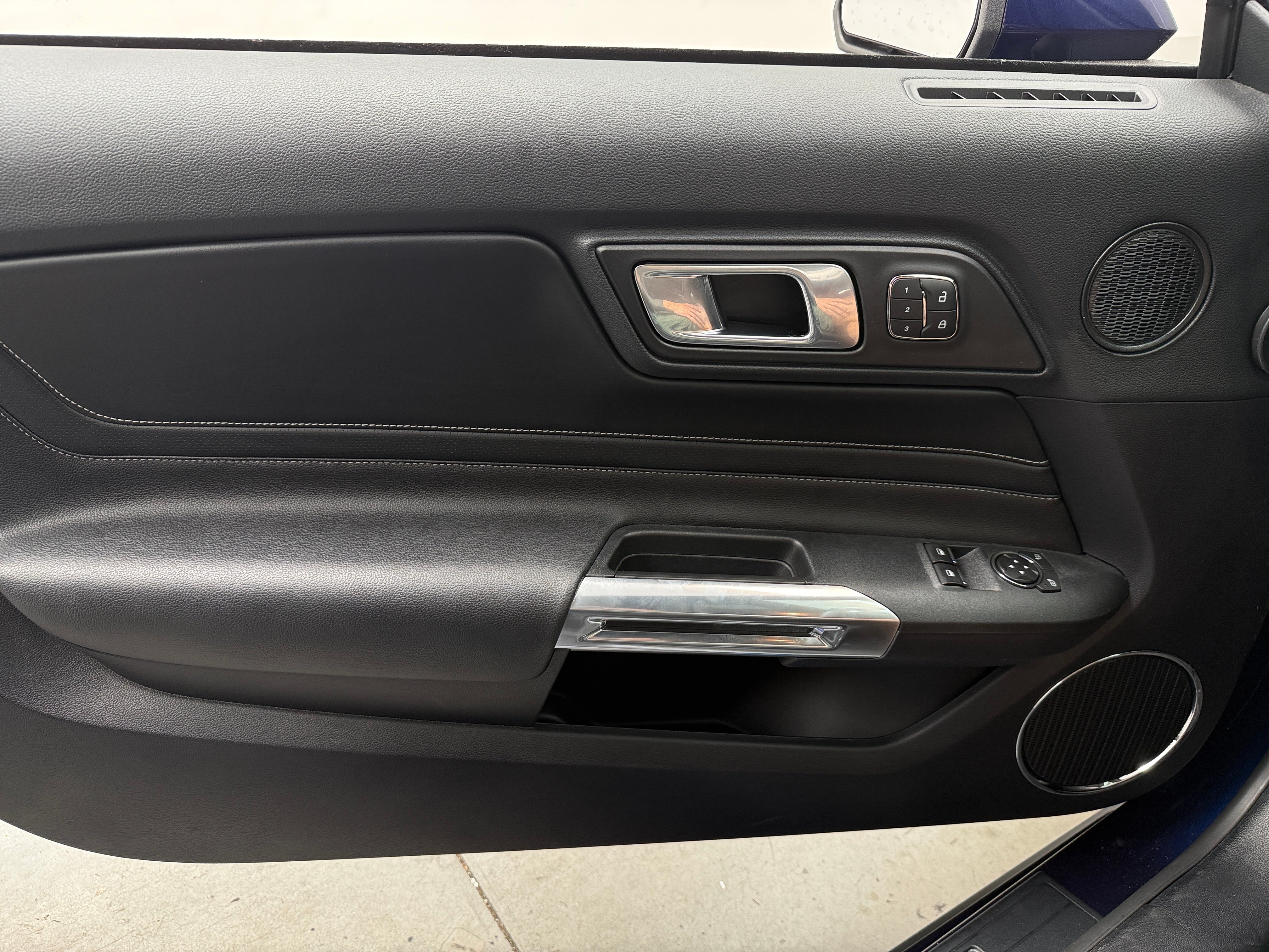 ford mustang 2018 1FA6P8CF9J5142197 image ford mustang 2018 1FA6P8CF9J5142197 image