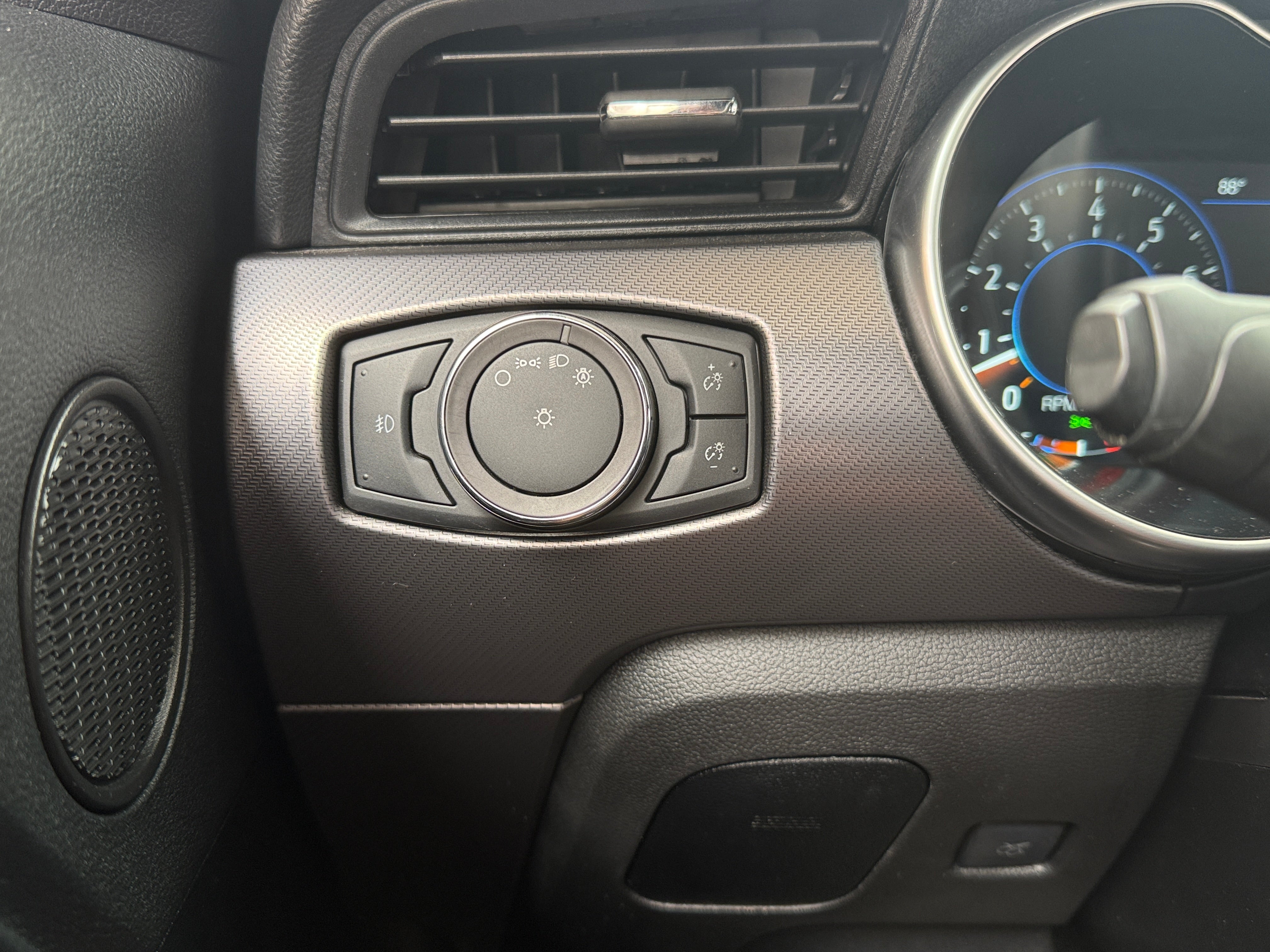 ford mustang 2018 1FATP8FF4J5103130 image ford mustang 2018 1FATP8FF4J5103130 image