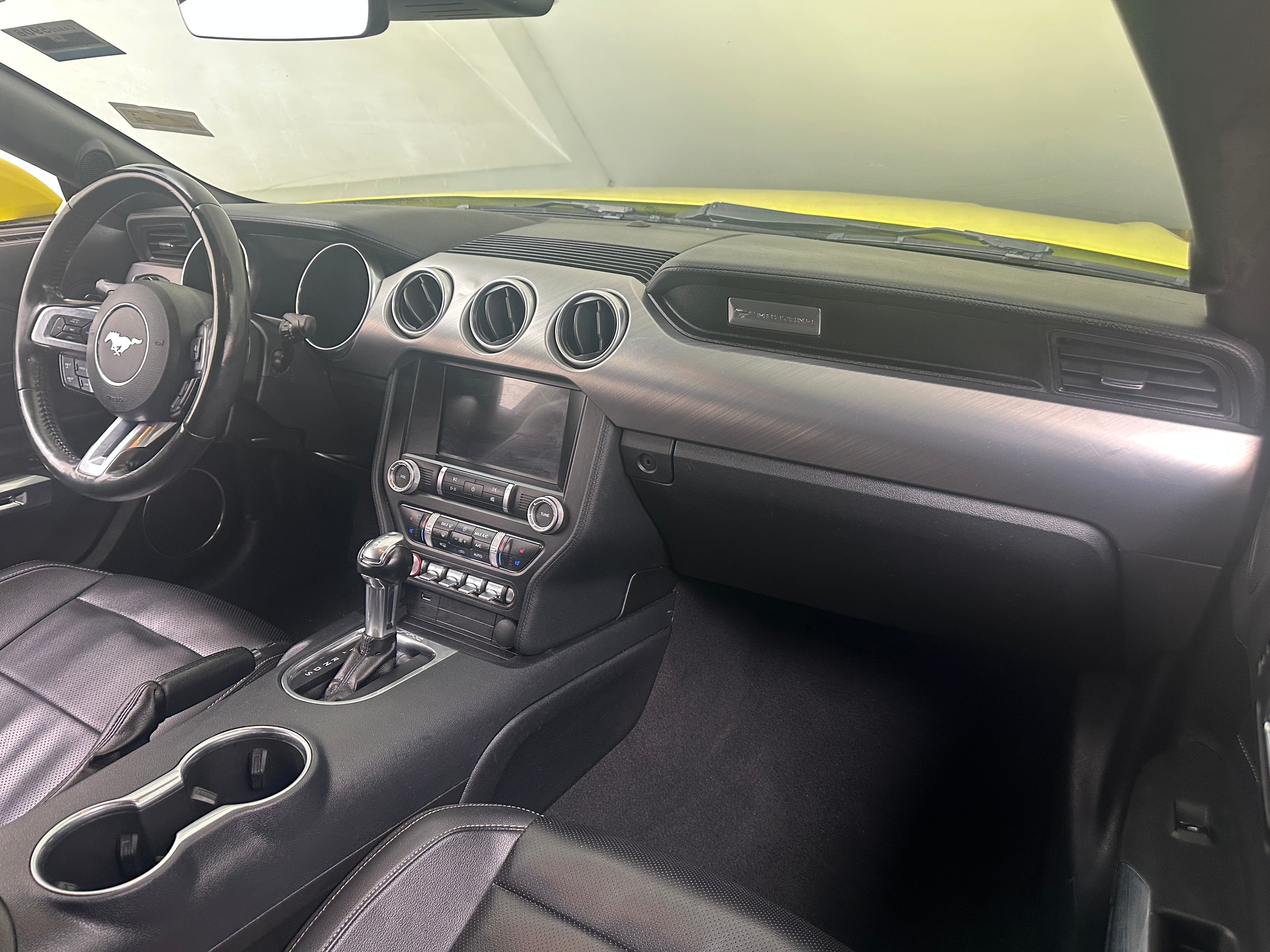 ford mustang 2021 1FATP8UH3M5100969 image