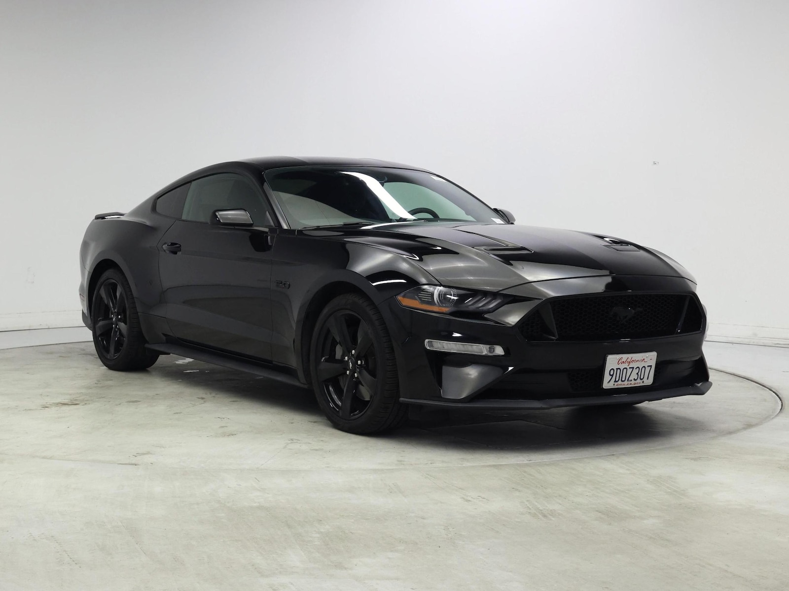 ford mustang 2021 1FA6P8CF4M5105062 image ford mustang 2021 1FA6P8CF4M5105062 image