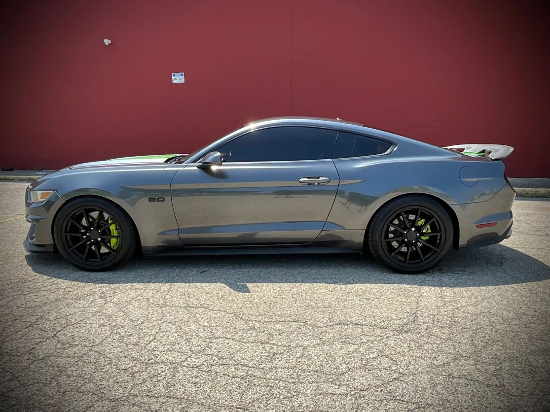 ford mustang 2017 1FA6P8CF8H5288956 image ford mustang 2017 1FA6P8CF8H5288956 image