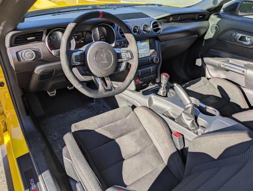 ford mustang 2017 1FATP8JZXH5524409 image ford mustang 2017 1FATP8JZXH5524409 image