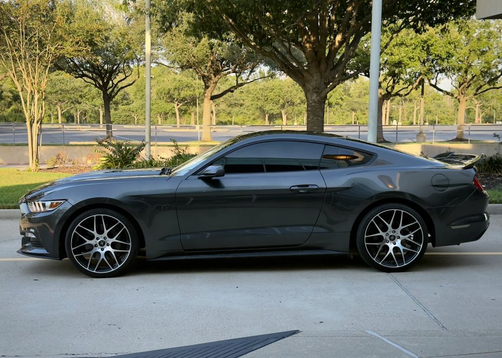 ford mustang 2017 1FA6P8CF8H5250711 image ford mustang 2017 1FA6P8CF8H5250711 image