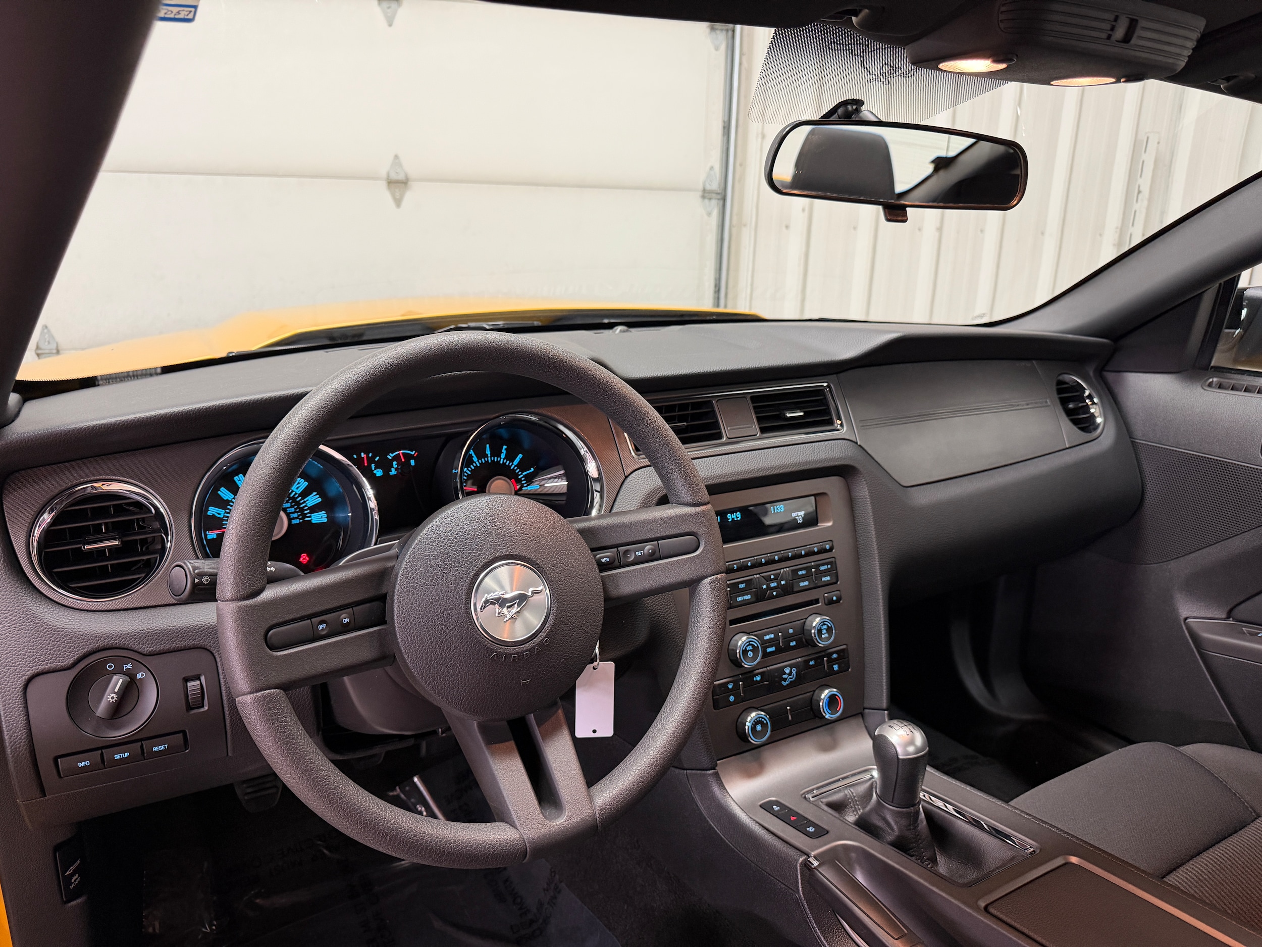 ford mustang 2012 1ZVBP8AMXC5221081 image ford mustang 2012 1ZVBP8AMXC5221081 image
