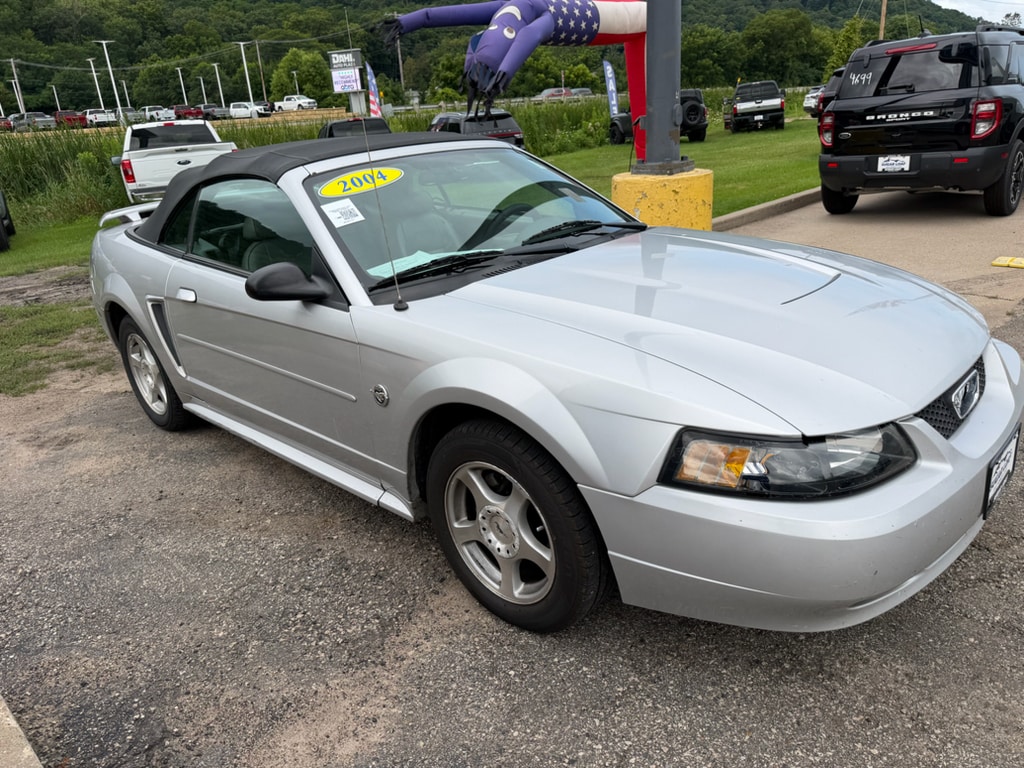 ford mustang 2004 1FAFP44424F113550 image ford mustang 2004 1FAFP44424F113550 image