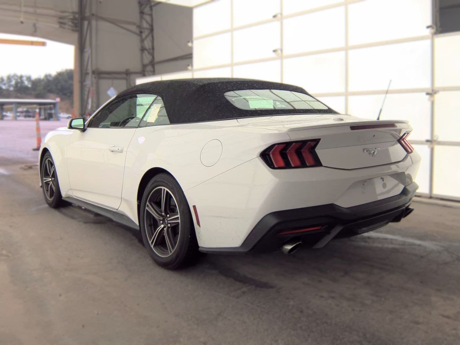 ford mustang 2024 1FAGP8UHXR5120421 image ford mustang 2024 1FAGP8UHXR5120421 image