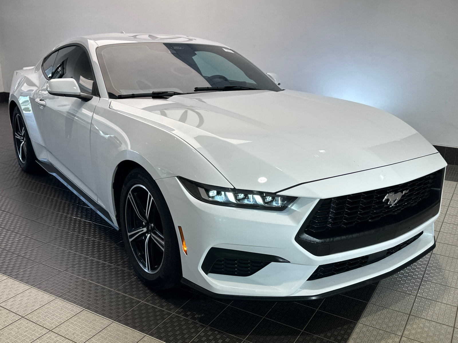 ford mustang 2024 1FA6P8TH4R5141813 image ford mustang 2024 1FA6P8TH4R5141813 image