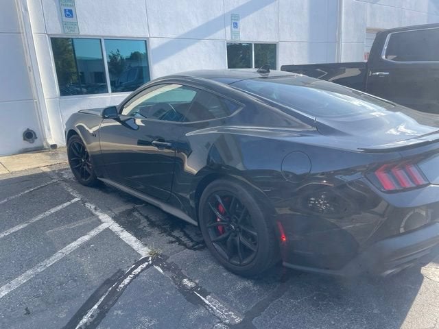 ford mustang 2024 1FA6P8CF5R5427703 image ford mustang 2024 1FA6P8CF5R5427703 image