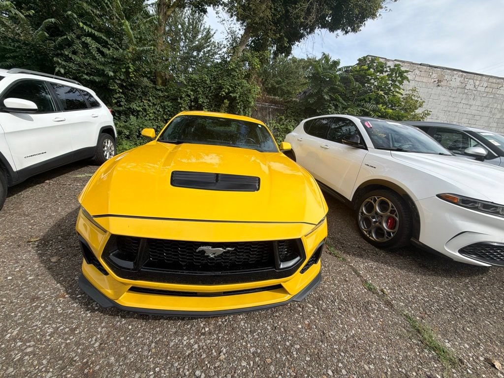 ford mustang 2024 1FA6P8TH0R5117556 image ford mustang 2024 1FA6P8TH0R5117556 image