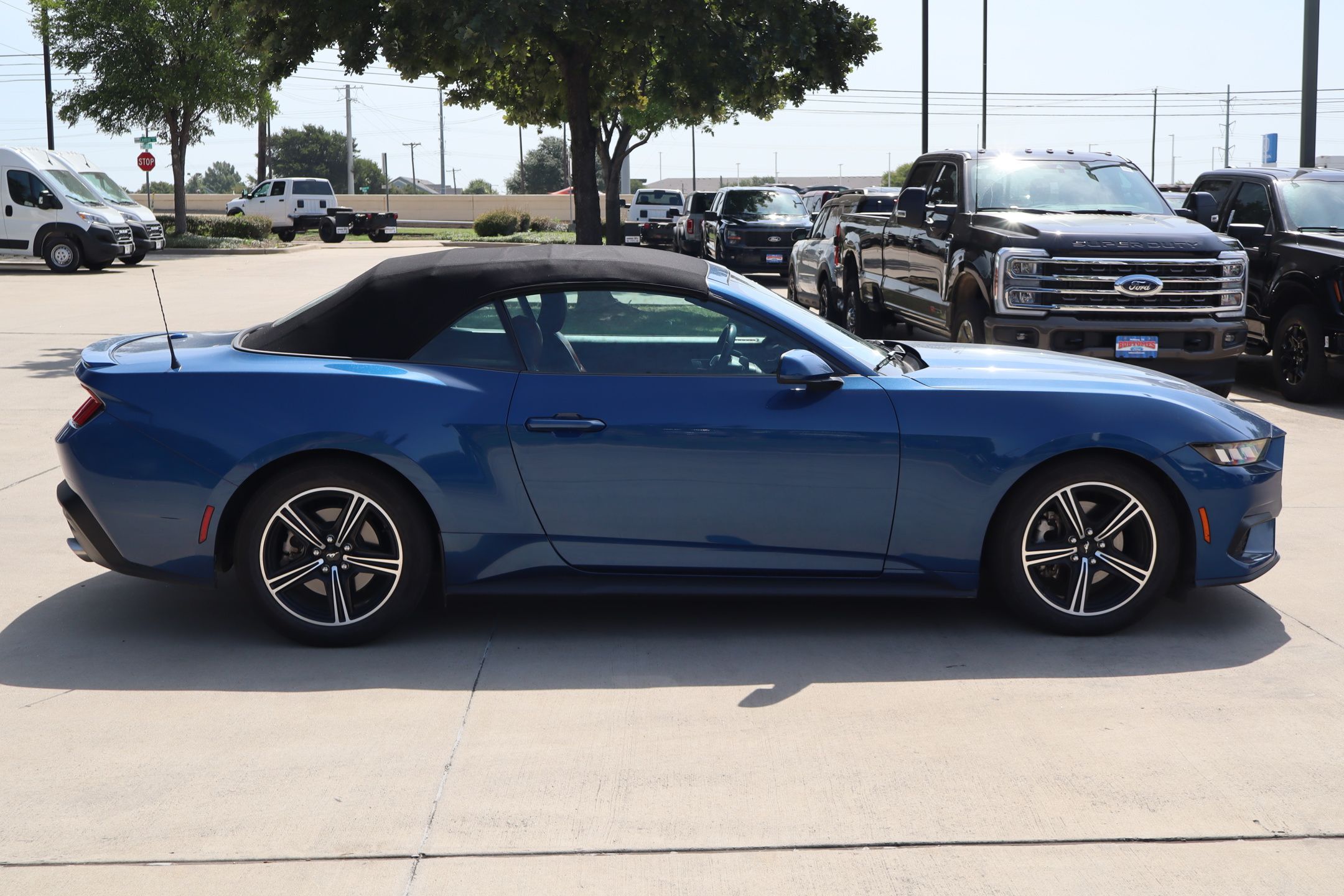 ford mustang 2024 1FAGP8UH6R5126426 image ford mustang 2024 1FAGP8UH6R5126426 image
