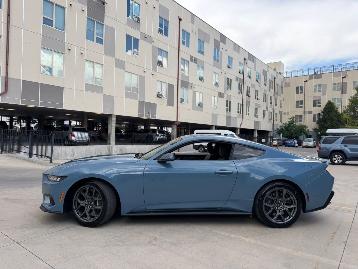 ford mustang 2024 1FA6P8TH3R5112660 image ford mustang 2024 1FA6P8TH3R5112660 image