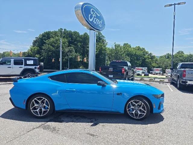 ford mustang 2024 1FA6P8CF7R5415858 image ford mustang 2024 1FA6P8CF7R5415858 image