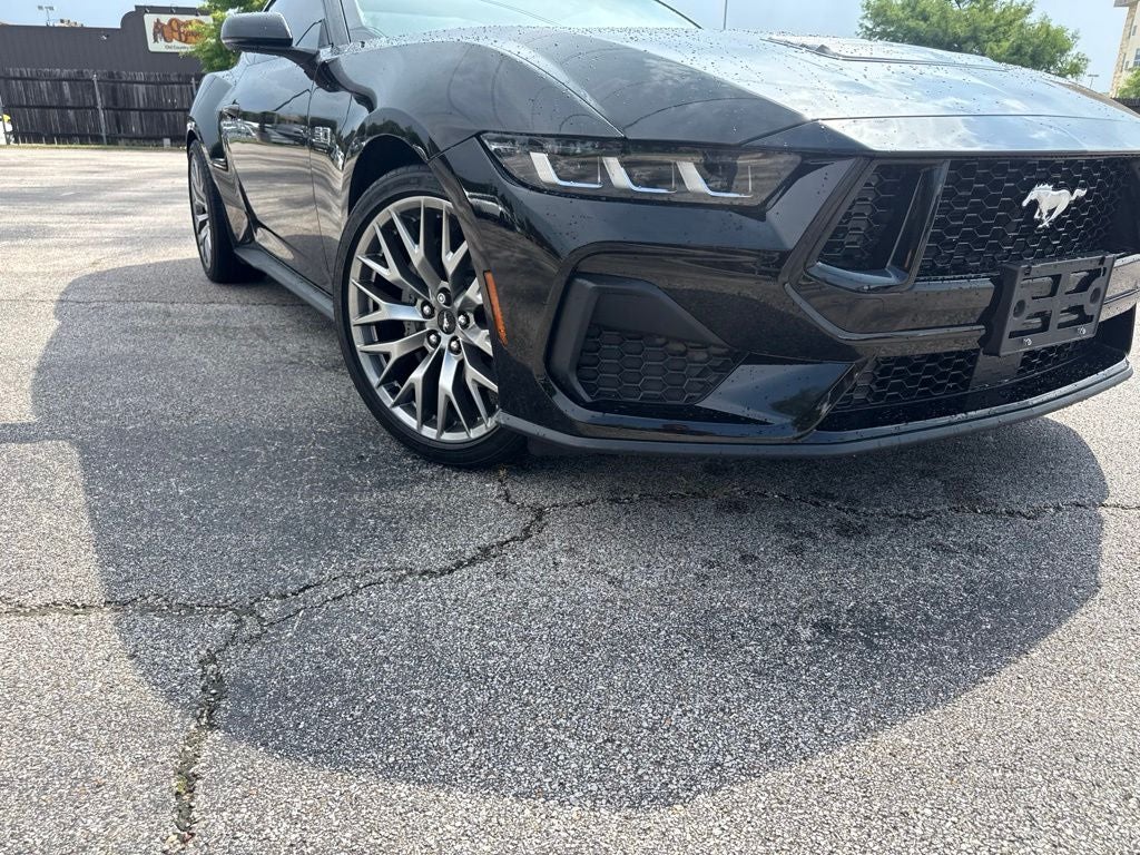 ford mustang 2024 1FA6P8CF6R5435681 image ford mustang 2024 1FA6P8CF6R5435681 image