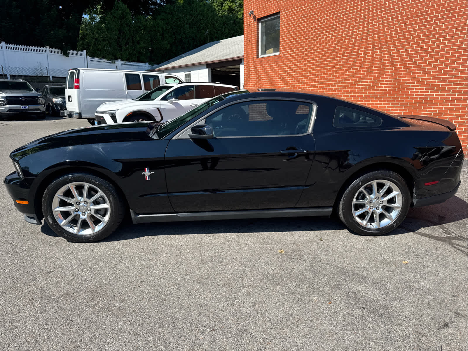 ford mustang 2011 1ZVBP8AM3B5102836 image ford mustang 2011 1ZVBP8AM3B5102836 image