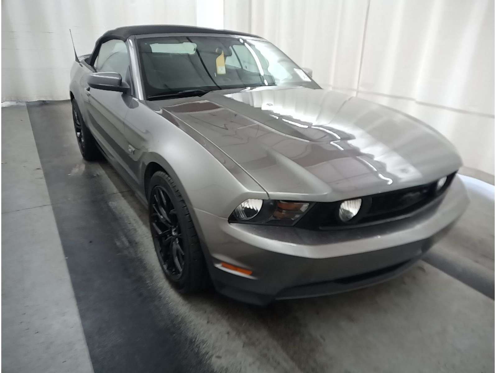ford mustang 2010 1ZVBP8FH1A5105972 image ford mustang 2010 1ZVBP8FH1A5105972 image