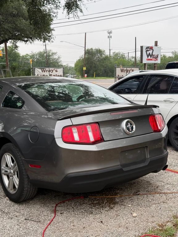 ford mustang 2010 1ZVBP8AN9A5173093 image ford mustang 2010 1ZVBP8AN9A5173093 image