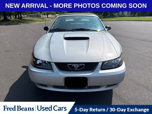 ford mustang 2000 1FAFP45X0YF268743 image ford mustang 2000 1FAFP45X0YF268743 image