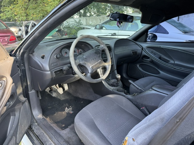 ford mustang 2000 1FAFP404XYF236962 image ford mustang 2000 1FAFP404XYF236962 image