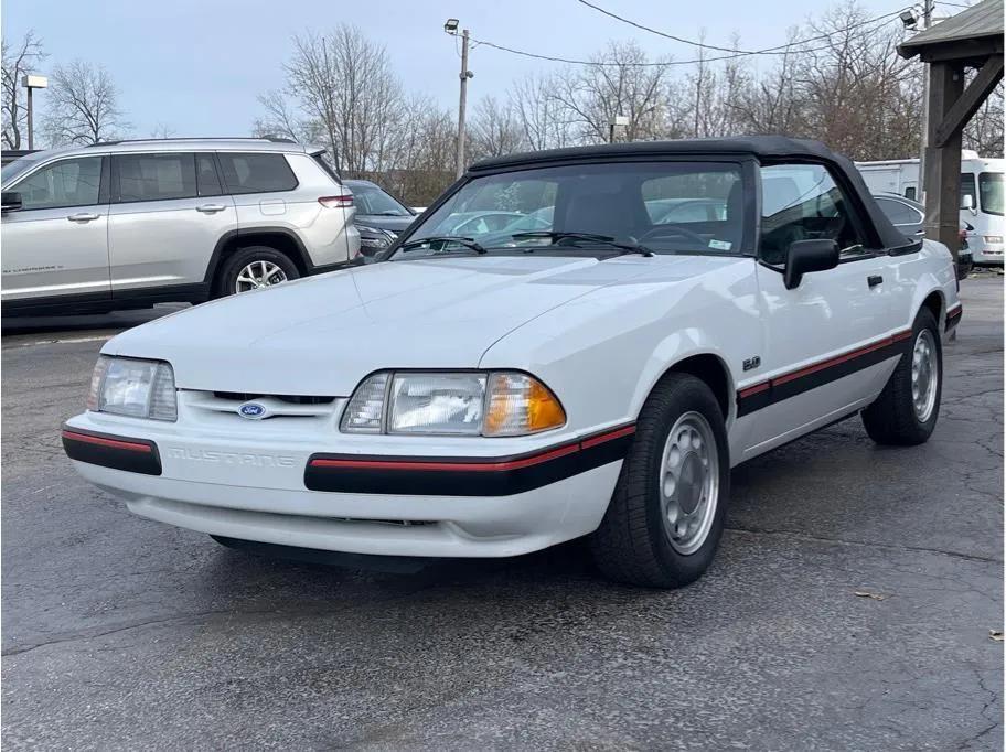 ford mustang 1988 1FABP44EXJF286364 image ford mustang 1988 1FABP44EXJF286364 image