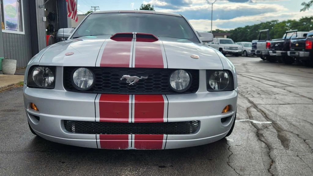ford mustang 2005 1ZVFT82H555233866 image ford mustang 2005 1ZVFT82H555233866 image