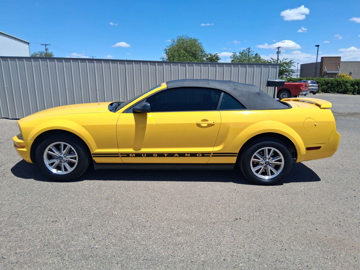 ford mustang 2005 1ZVFT84NX55187499 image ford mustang 2005 1ZVFT84NX55187499 image