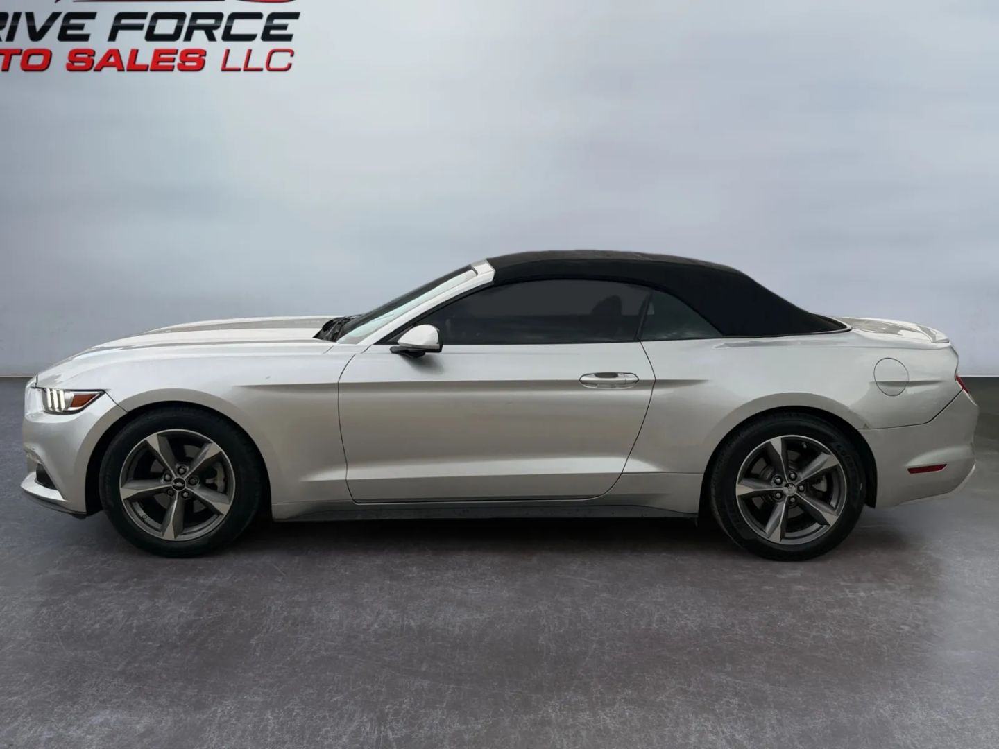 ford mustang 2015 1FATP8EMXF5330443 image ford mustang 2015 1FATP8EMXF5330443 image