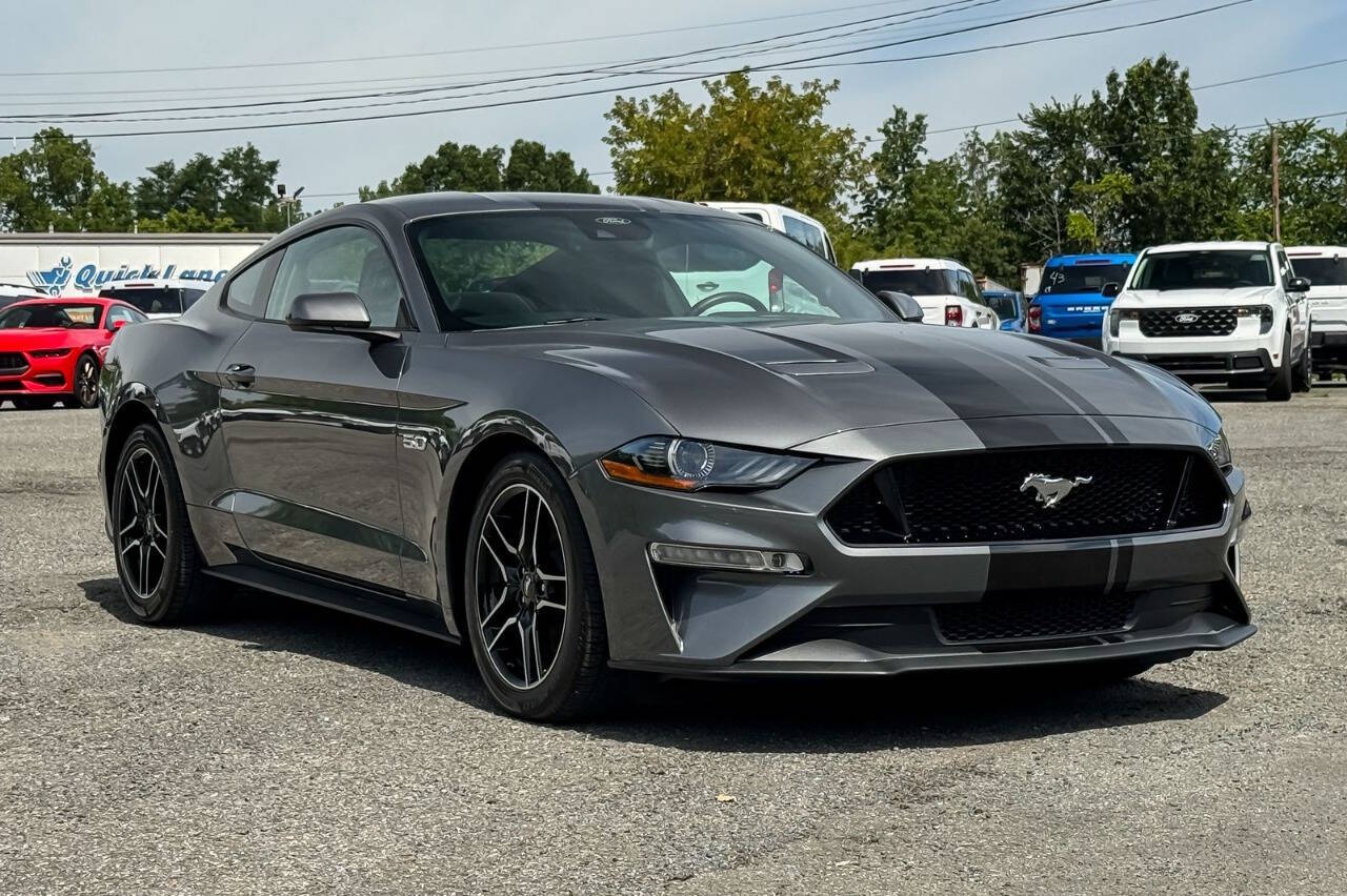 ford mustang 2022 1FA6P8CFXN5130646 image ford mustang 2022 1FA6P8CFXN5130646 image