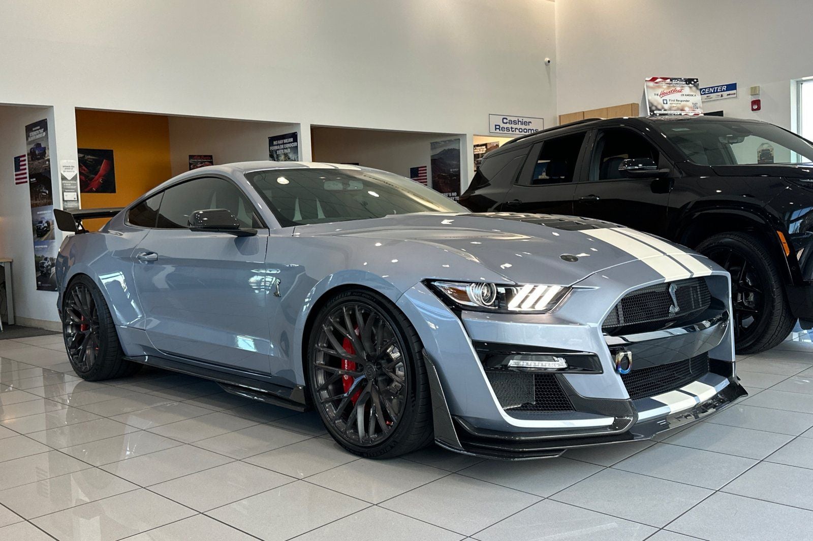 ford mustang 2022 1FA6P8SJ5N5500830 image ford mustang 2022 1FA6P8SJ5N5500830 image