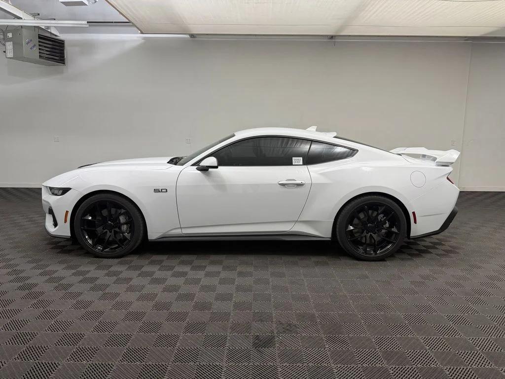 ford mustang 2025 1FA6P8CF1S5404618 image ford mustang 2025 1FA6P8CF1S5404618 image