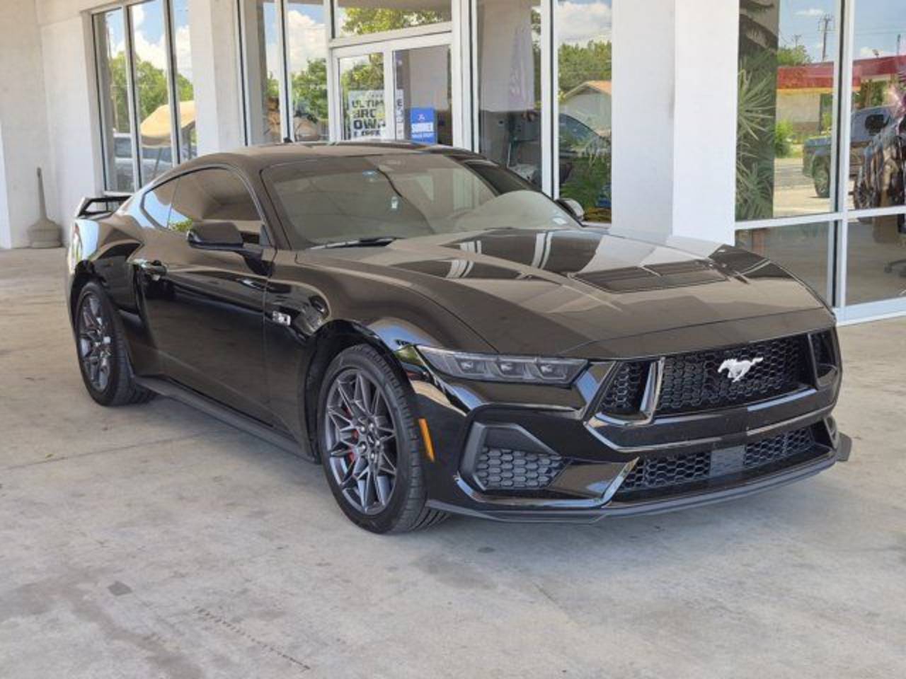 ford mustang 2025 1FA6P8CF4S5415810 image ford mustang 2025 1FA6P8CF4S5415810 image