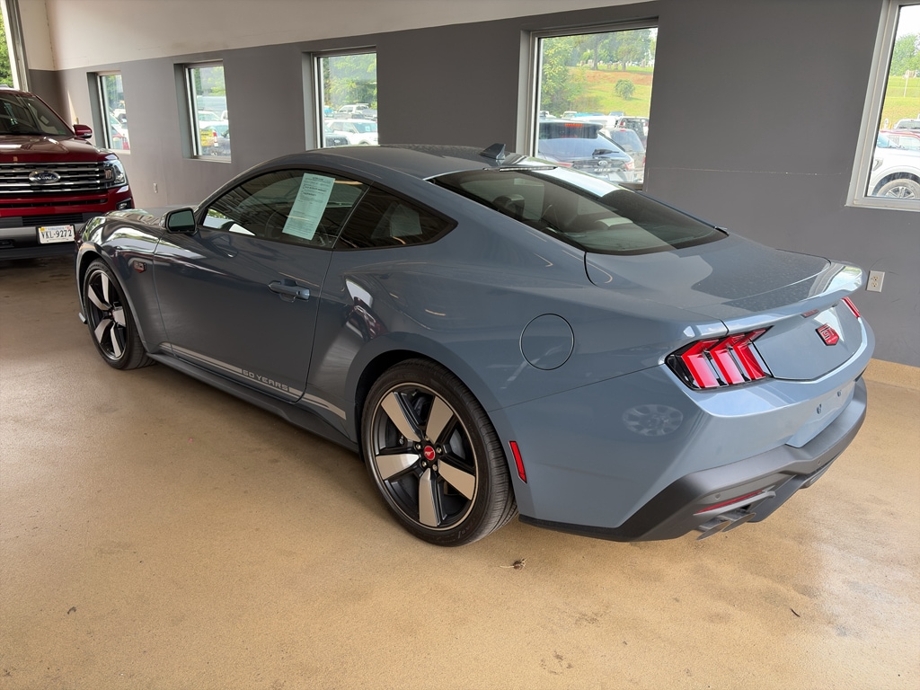 ford mustang 2025 1FA6P8CF9S5402213 image ford mustang 2025 1FA6P8CF9S5402213 image