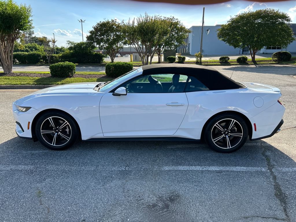 ford mustang 2025 1FAGP8UH0S5111099 image ford mustang 2025 1FAGP8UH0S5111099 image