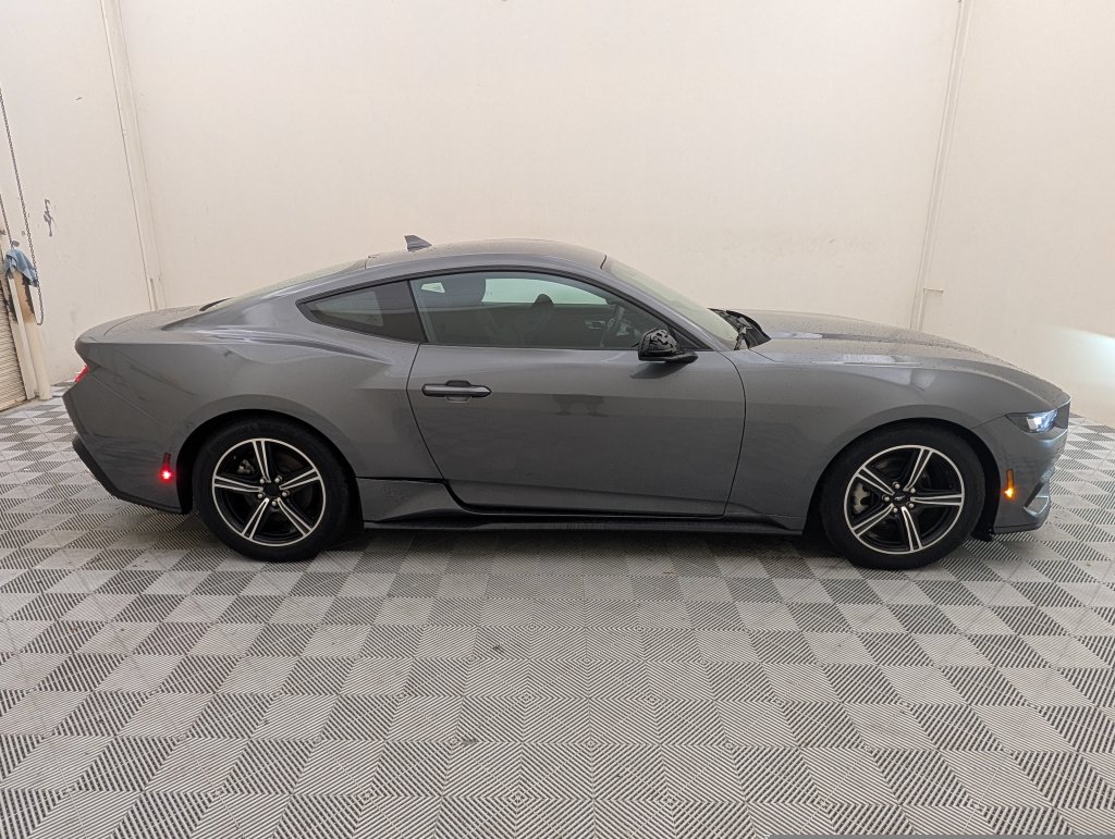 ford mustang 2025 1FA6P8TH4S5108090 image ford mustang 2025 1FA6P8TH4S5108090 image