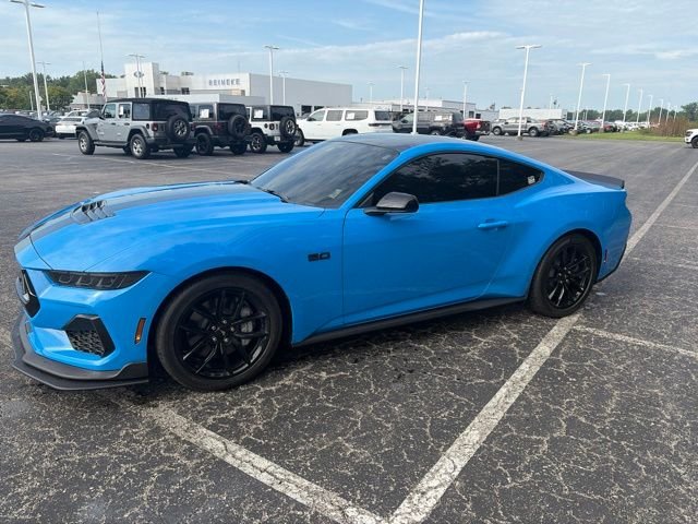 ford mustang 2025 1FA6P8CF3S5412901 image ford mustang 2025 1FA6P8CF3S5412901 image