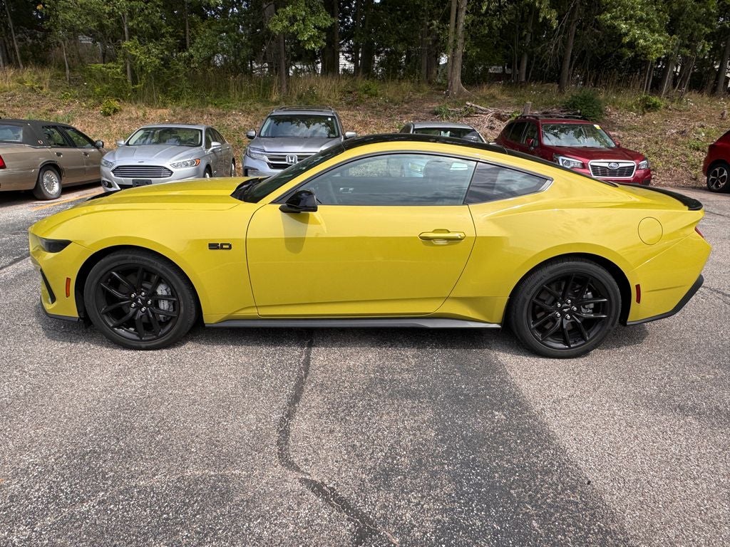 ford mustang 2025 1FA6P8CF8S5408116 image ford mustang 2025 1FA6P8CF8S5408116 image
