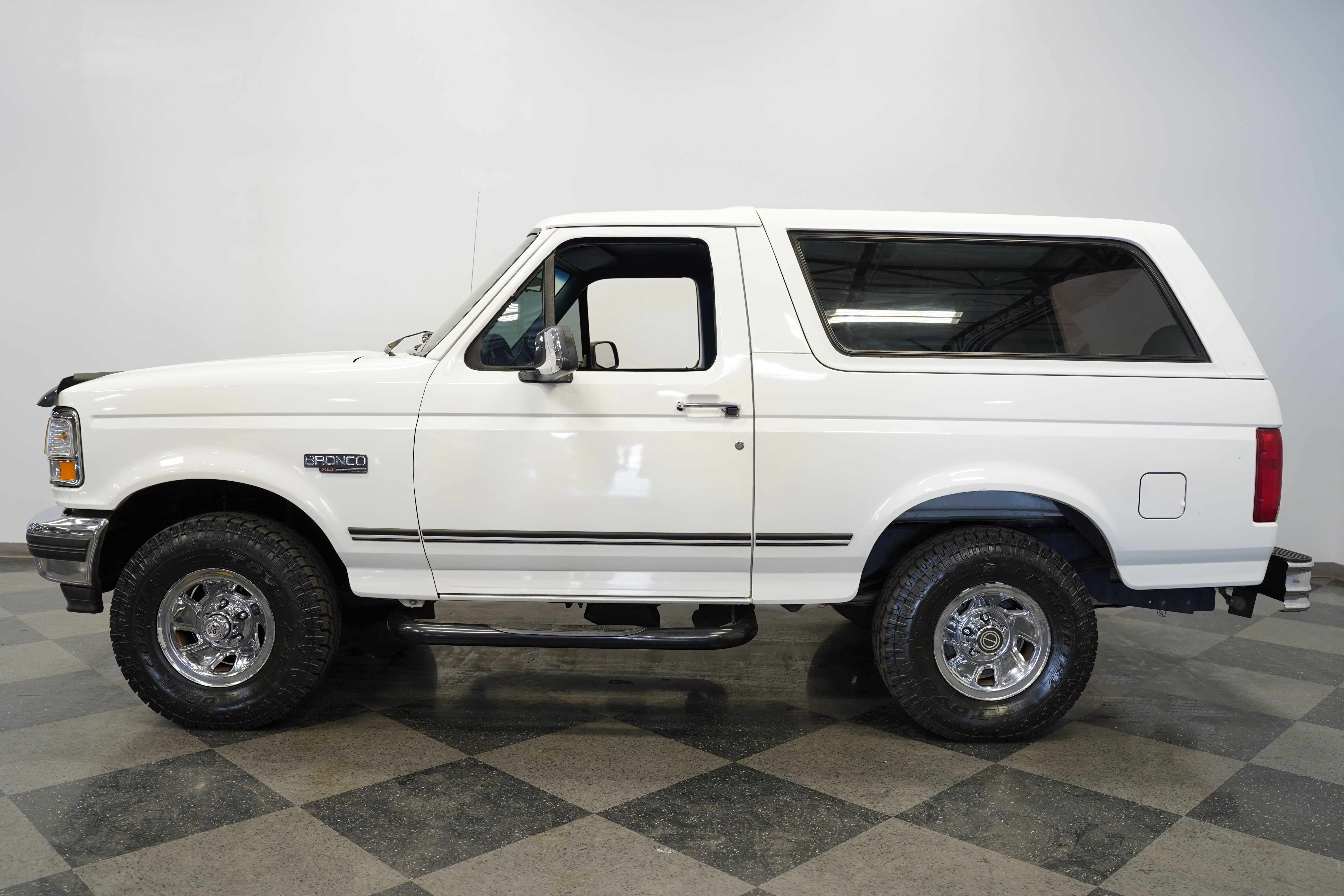 ford bronco 1996 1FMEU15N6TLA98101 image ford bronco 1996 1FMEU15N6TLA98101 image