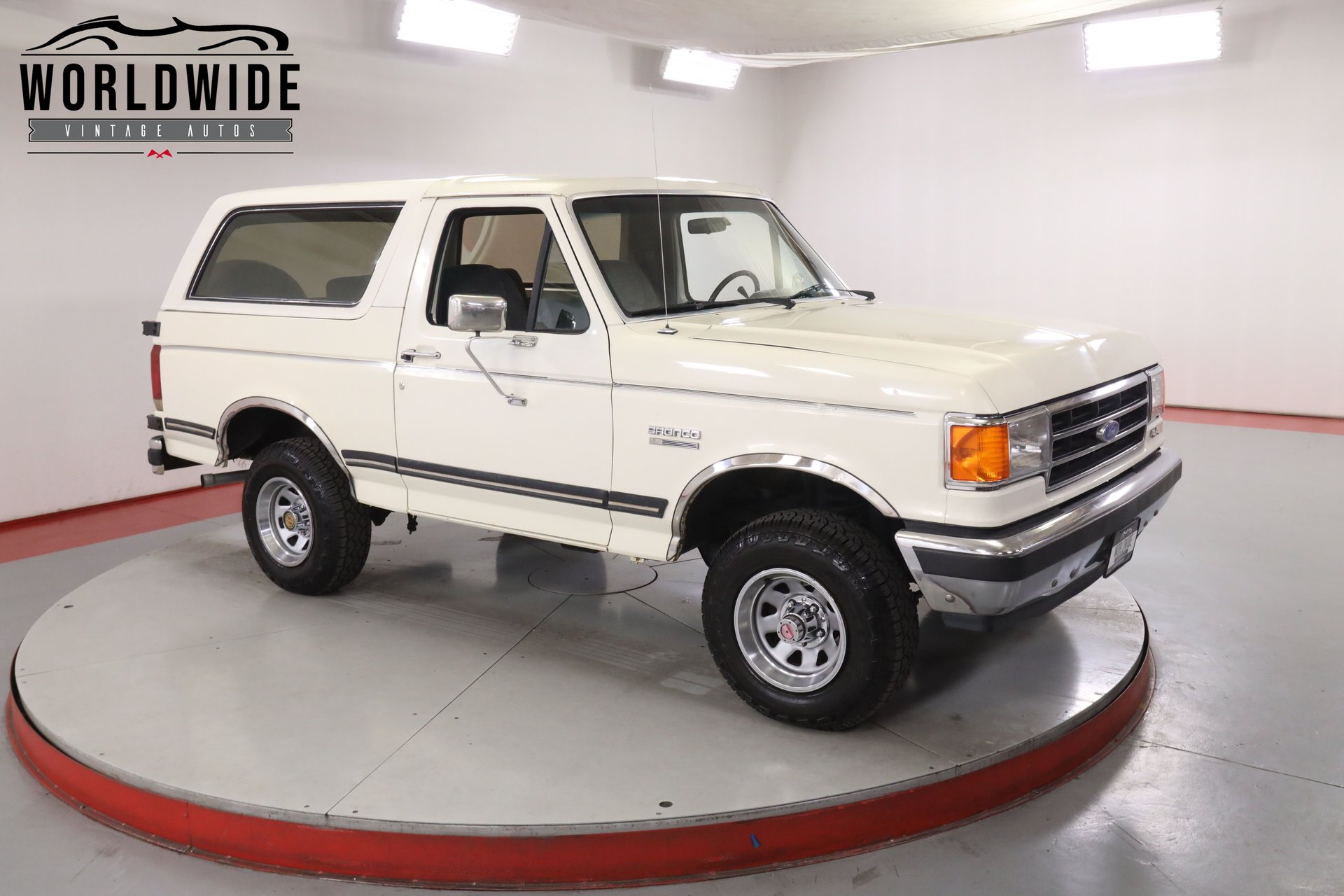ford bronco 1990 1FMEU15H5LLA49627 image ford bronco 1990 1FMEU15H5LLA49627 image
