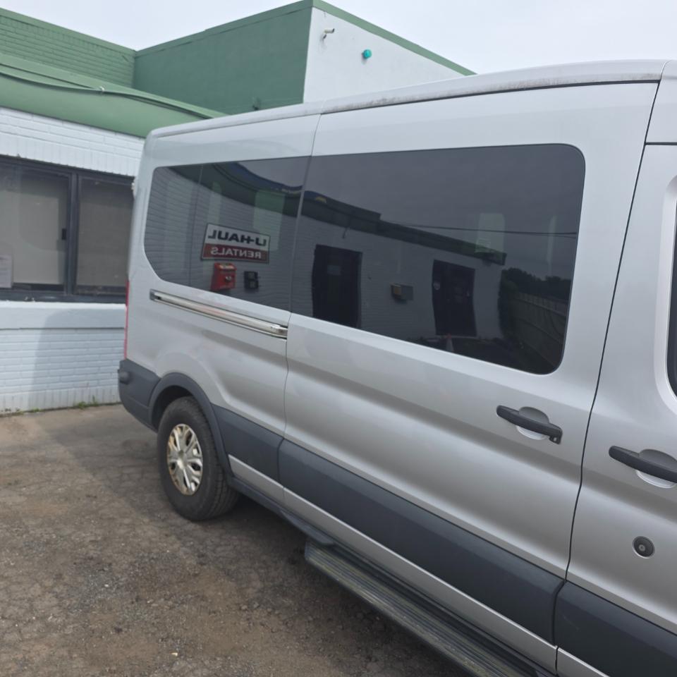 ford transit 2015 1FBZX2CG6FKA54749 image ford transit 2015 1FBZX2CG6FKA54749 image