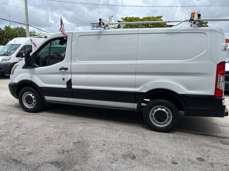 ford transit 2015 1FTNR1ZM7FKA45098 image ford transit 2015 1FTNR1ZM7FKA45098 image