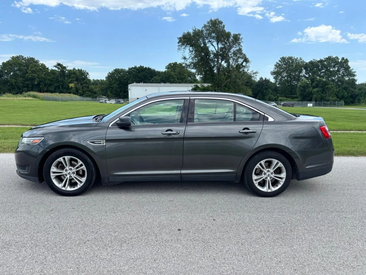 ford taurus 2016 1FAHP2D86GG116952 image ford taurus 2016 1FAHP2D86GG116952 image