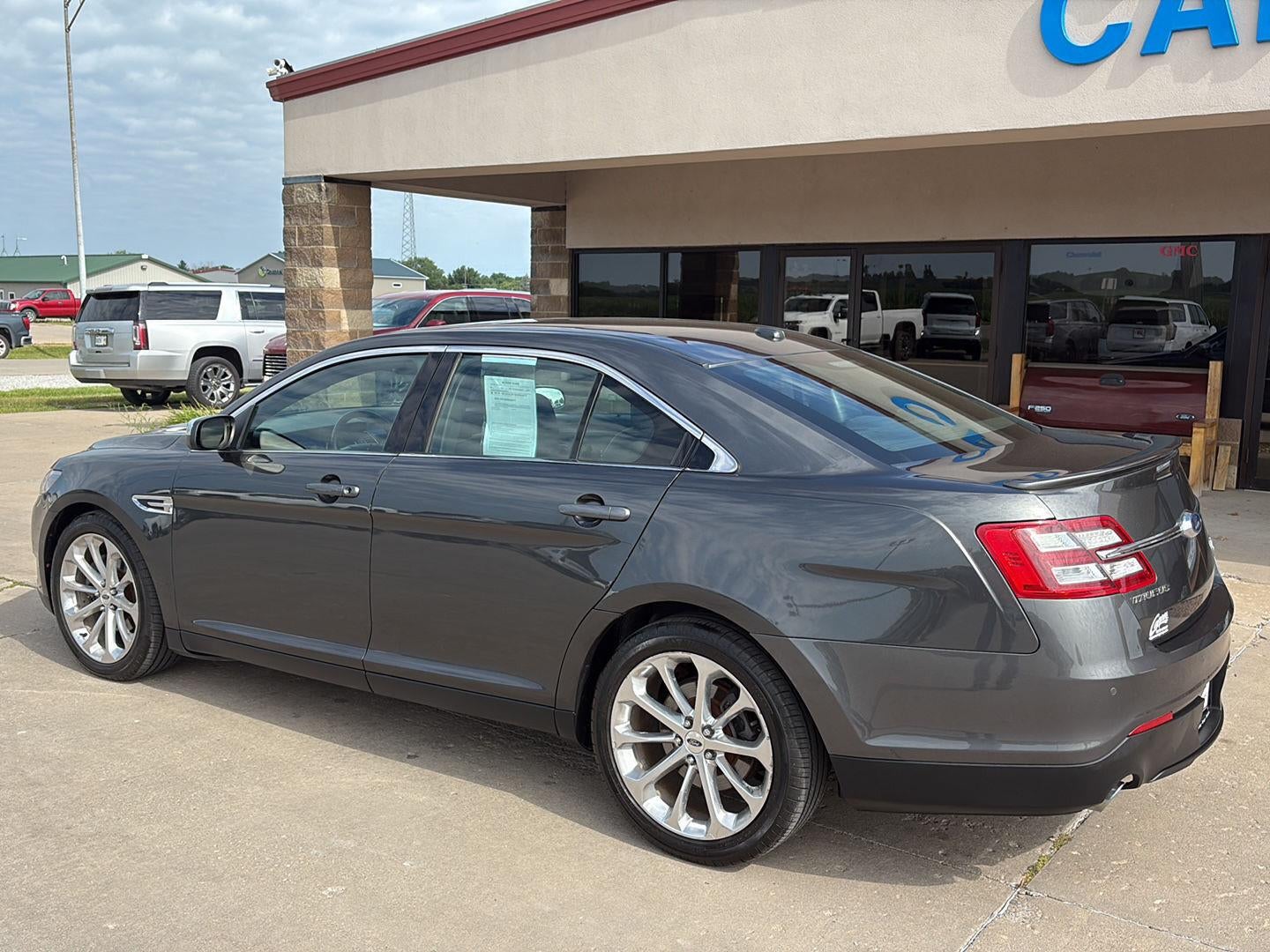 ford taurus 2018 1FAHP2J84JG128979 image ford taurus 2018 1FAHP2J84JG128979 image