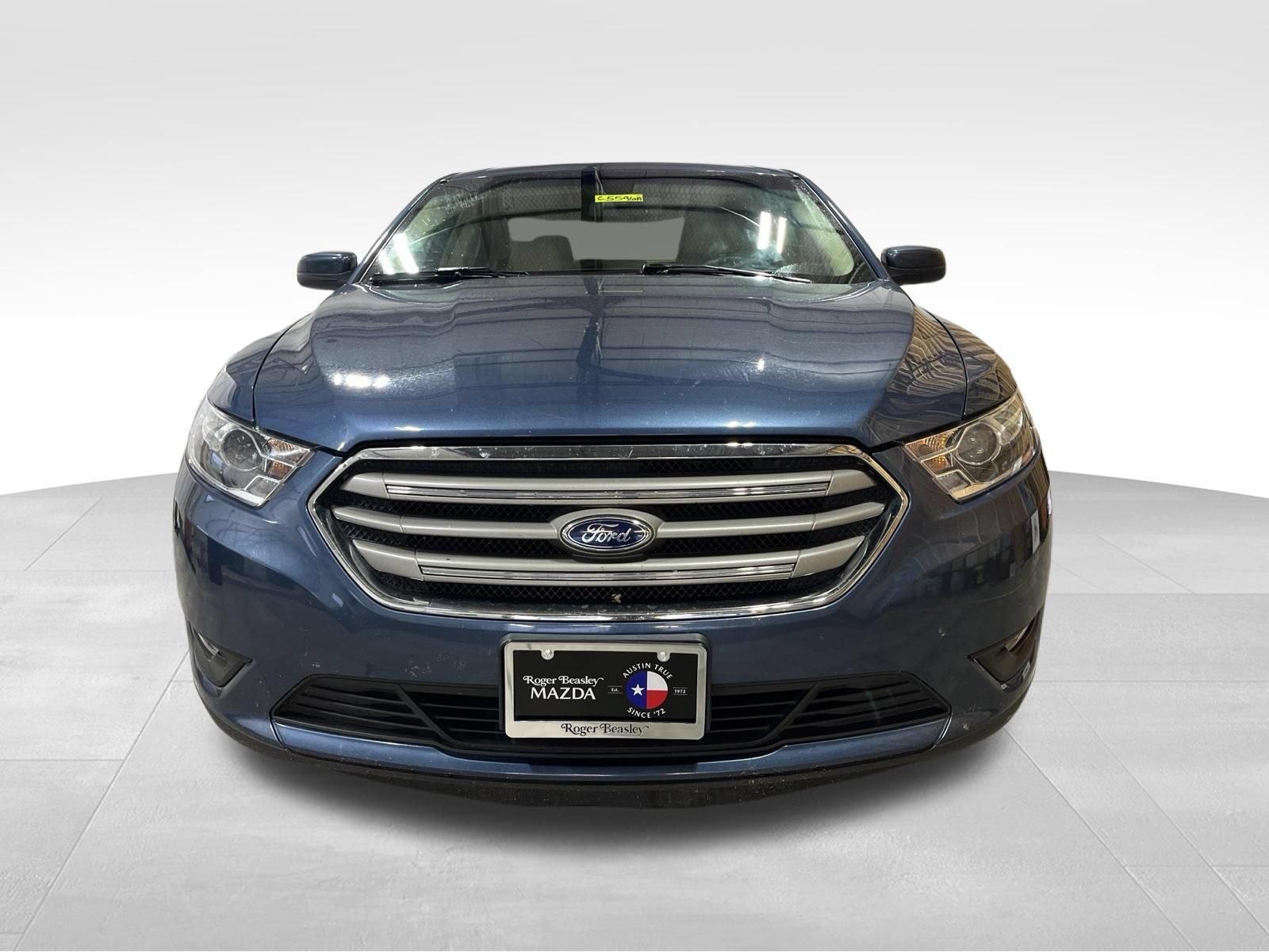 ford taurus 2018 1FAHP2E82JG136556 image ford taurus 2018 1FAHP2E82JG136556 image